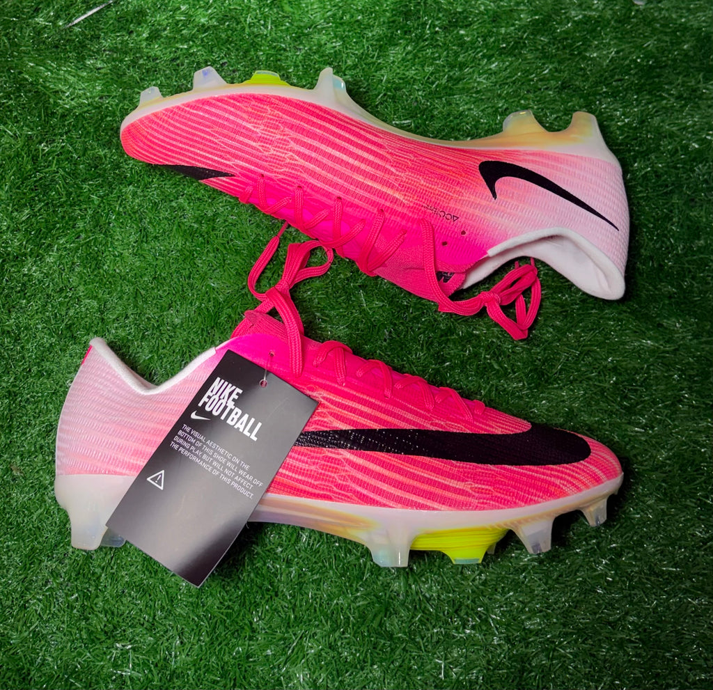 Soccer Cleats - Nike Mercurial Superfly - Pink - New with Box